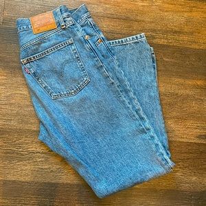 LEVI’S Women 501 straight jeans